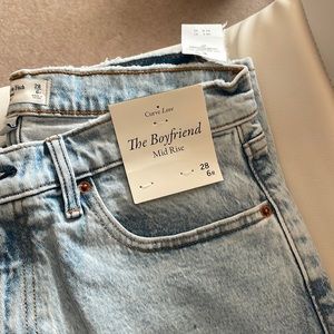Abercrombie & Fitch Boyfriend Curve Love Mid Rise Jean